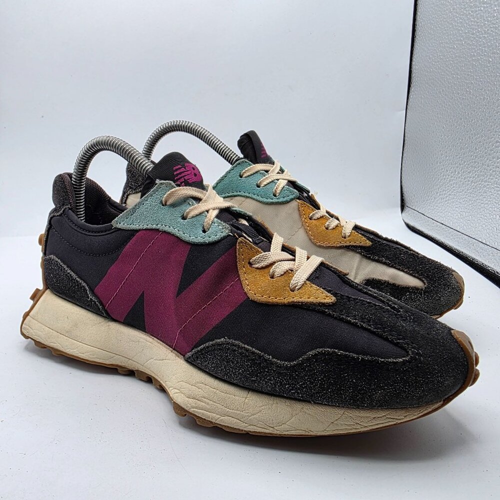 New Balance 327 Women Size 7.5 Black Orchid Pink Sneakers Retro Casual Athletic